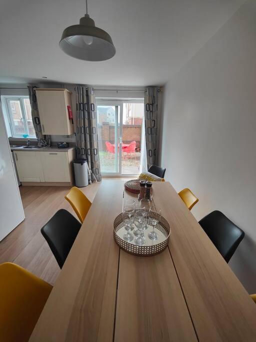 Shoreline Seaside Holiday Home Aberavon Beach Порт-Толбот Экстерьер фото