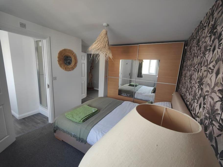 Shoreline Seaside Holiday Home Aberavon Beach Порт-Толбот Экстерьер фото